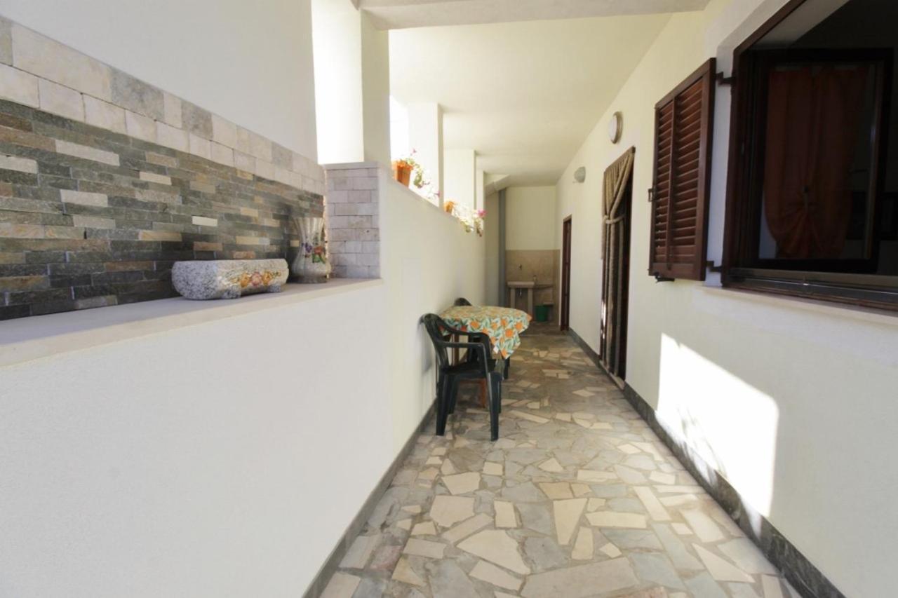 Apartments Zambratija With Sea View Buitenkant foto